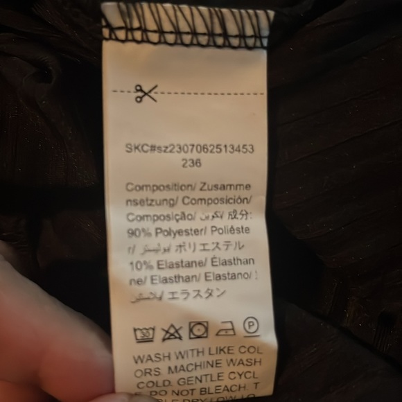 Wrap Top 🖤 Black Plus 2X Shein New - Picture 7 of 7